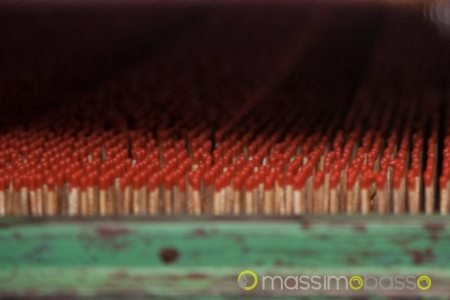Massimo Basso - massimobasso.com (3 di 10) fabbrica di fiammiferi in Repubblica Democratica del Congo